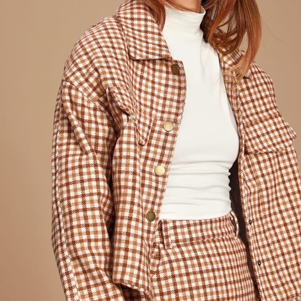 Lulu’s brown plaid cropped utility jacket